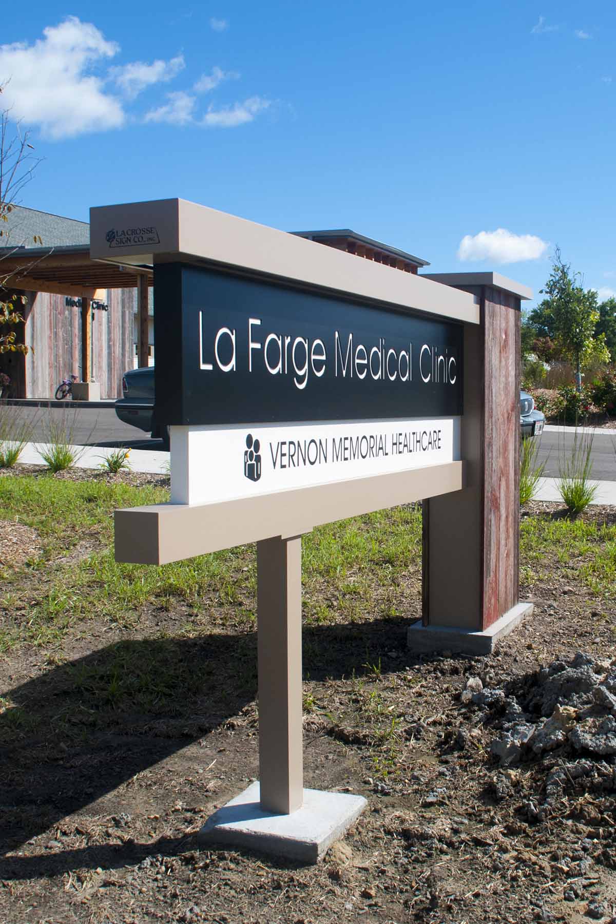 Vernon Memorial Healthcare Sign Project La Crosse Sign Group